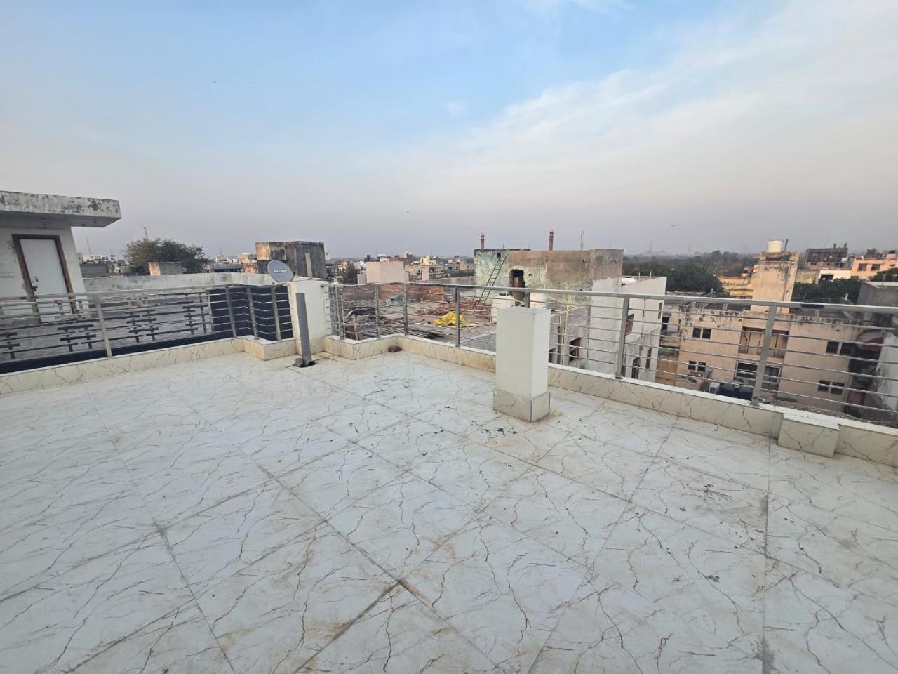 Apartment Homlee-value 1 Br-central Delhi-terrace-view-lift New Delhi