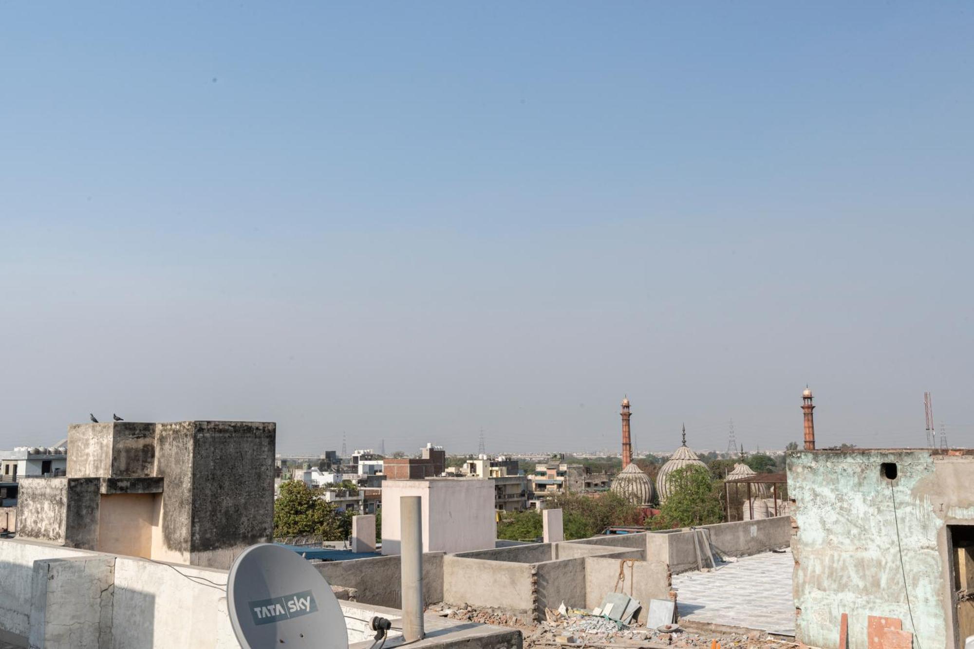 Homlee-value 1 Br-central Delhi-terrace-view-lift New Delhi
